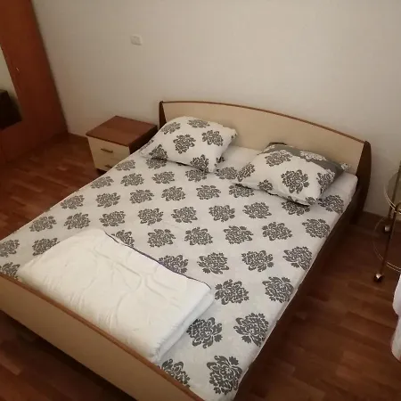 Cellestina Deluxe